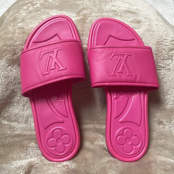 Louis Vuitton Slides/Sandals - Picture 15 of 16
